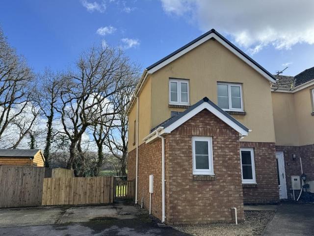 House for sale in Llanedi, Wales