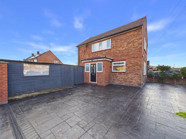 House for sale in Stanwell, Spelthorne