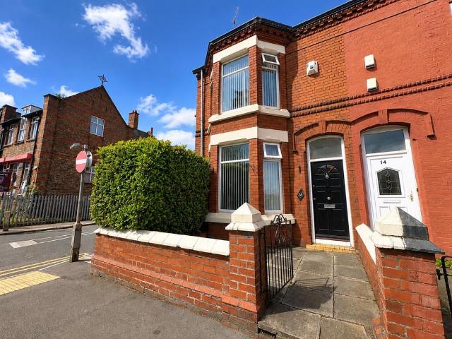 House for sale in Stoneycroft, Calderstones