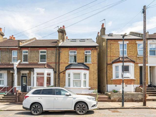 House for sale in Plumstead, Greater London