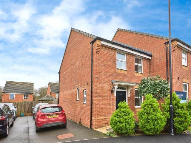 House for sale in Pan Meadows, Shide