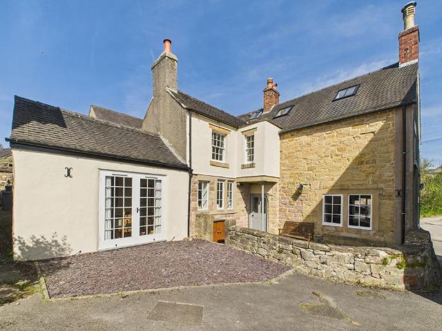 House for sale in Froggatt, East Midlands
