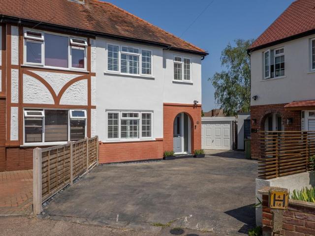 House for sale in Greater London