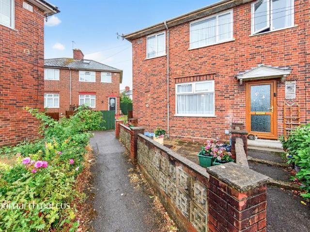 House for sale in Furzedown, Greater London