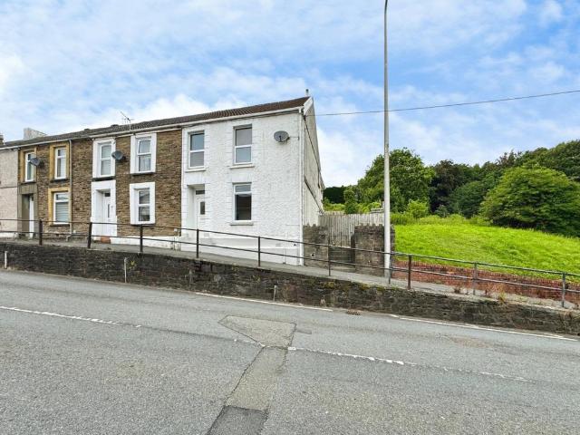 House for sale in Llanedi, Hendy