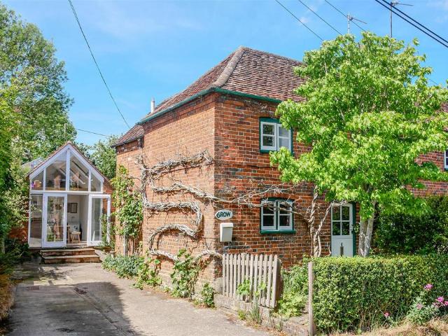 House for sale in Brightwell Upperton, South Oxfordshire