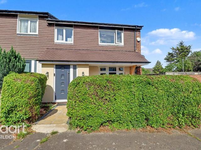 House for sale in Vange, Essex