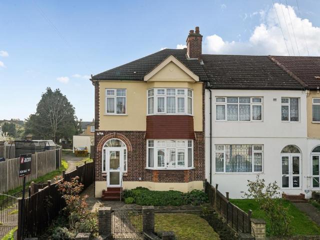 House for sale in London Borough of Lewisham, Greater London