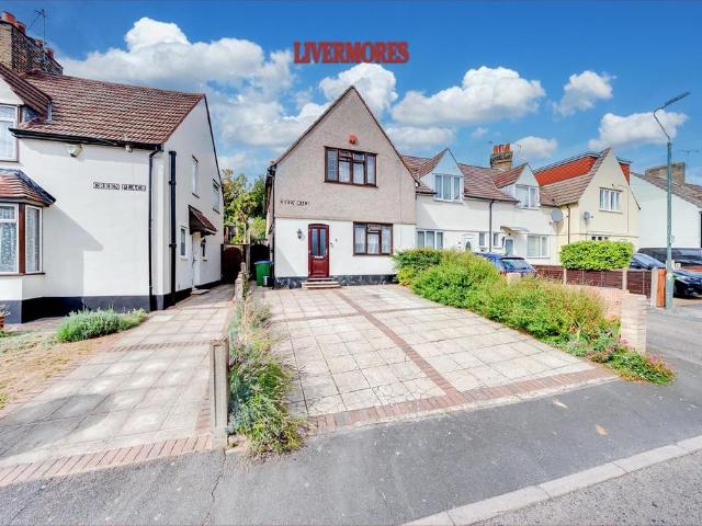 House for sale in London Borough of Bexley, Greater London