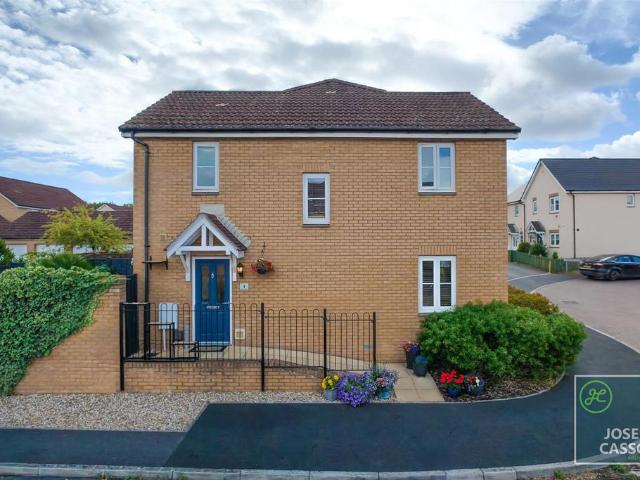 House for sale in Stockmoor Village, North Petherton