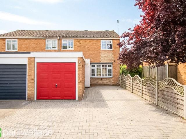 House for sale in Wormley, Broxbourne