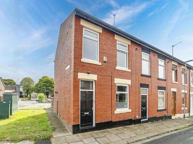 House for sale in Burnedge, Greater Manchester