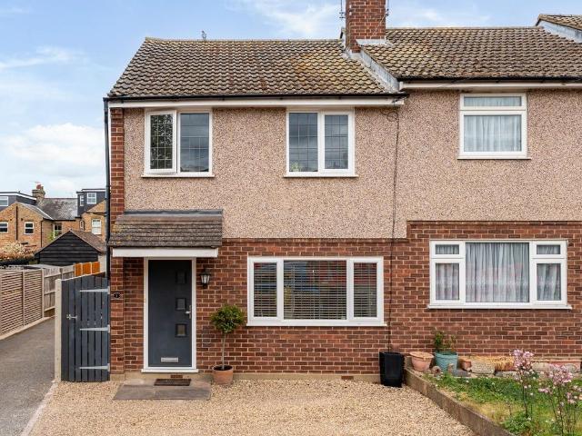 House for sale in Kings Hill, Colliers End