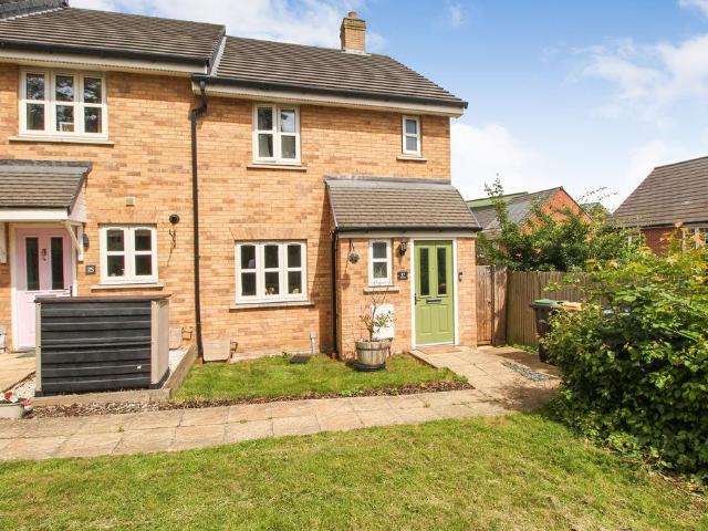House for sale in Harrowden, Bedford
