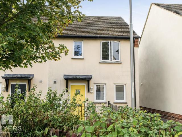 House for sale in Giddy Green, Wool