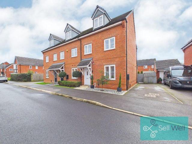 House for sale in Ellenbrook, Salford
