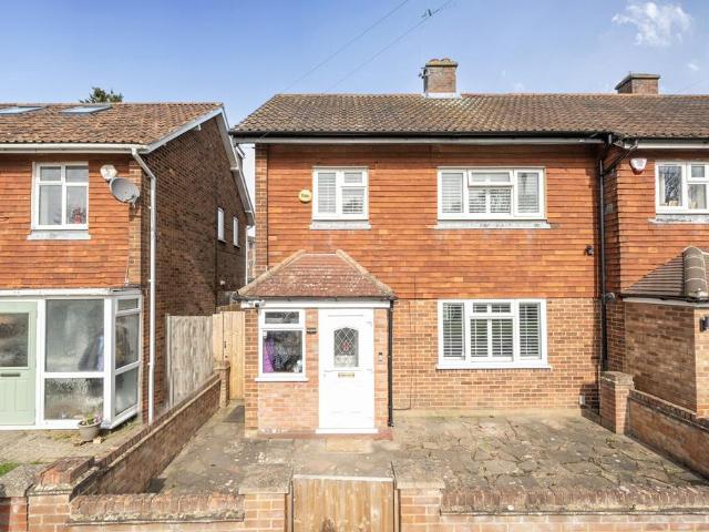House for sale in Batchworth, Hertfordshire