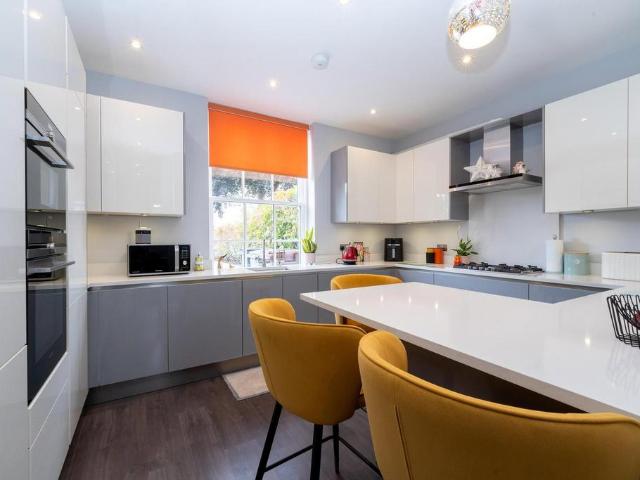 House for sale in Essendon, Welwyn Hatfield
