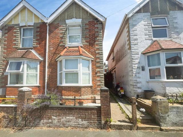 House for sale in East Cowes, Isle Of Wight