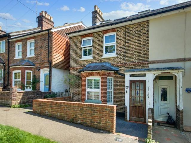 House for sale in Perryfields, West Sussex