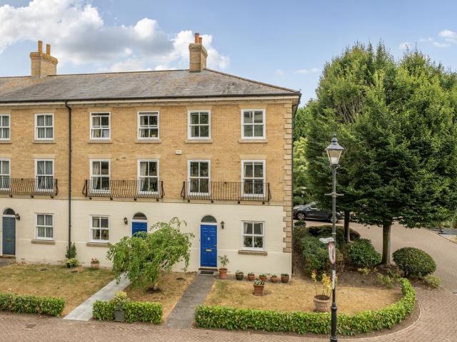 House for sale in Chichester, Littlecote