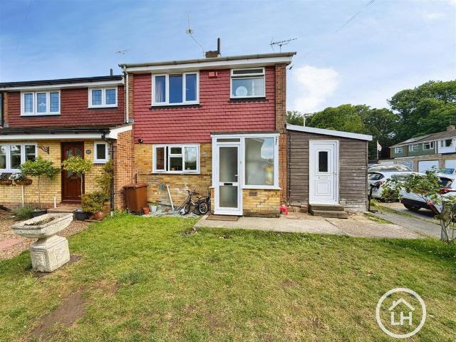 House for sale in Farthing Corner, Gillingham