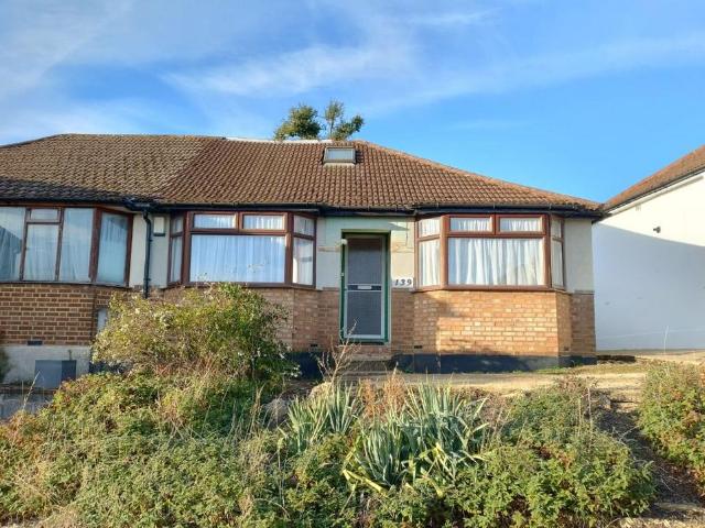 House for sale in Carpenders Park, Three Rivers