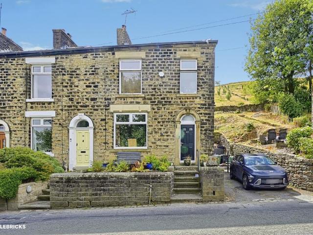 House for sale in Saddleworth, Pendock