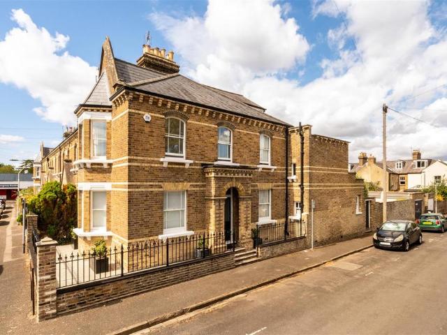 House for sale in Whitley, Reading