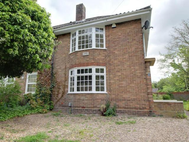 House for sale in Heigham Grove, East Bank