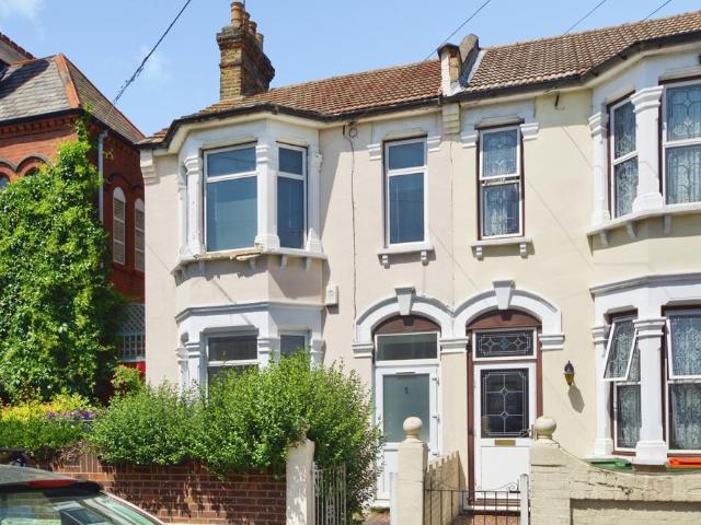 House for sale in Manor Park, Greater London
