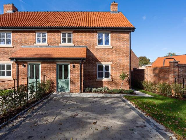 House for sale in Scagglethorpe, North Yorkshire