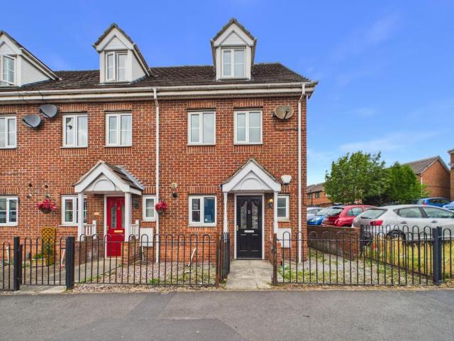 House for sale in Hurst Cross, Greenheys