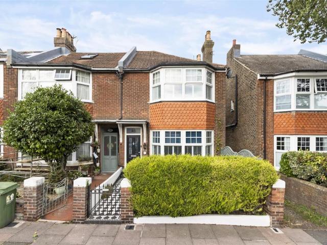 House for sale in Old Town, Eastbourne