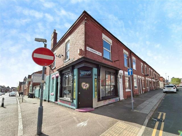 House for sale in Clarendon Park, Leicester