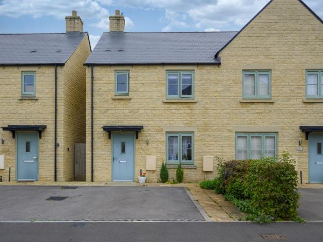 House for sale in South Cerney, Cotswold