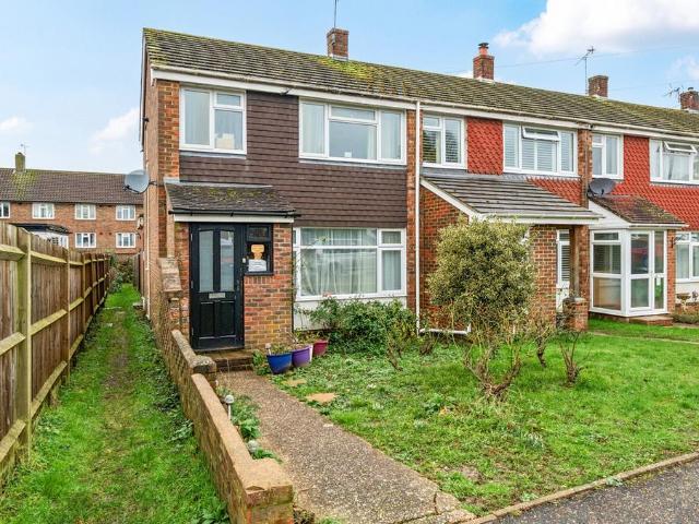 House for sale in Littlecote, West Sussex