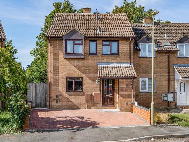 House for sale in Evershot, Oxfordshire