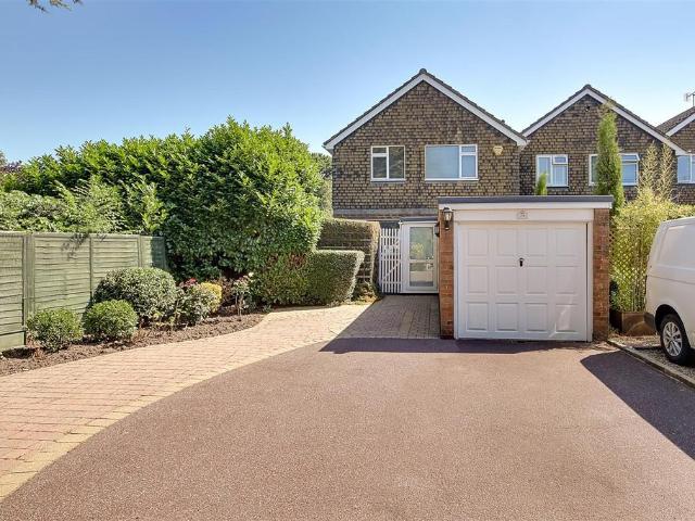 House for sale in Angmering, Clapham