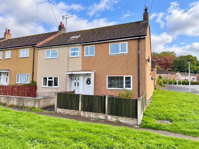 House for sale in Llanrwst