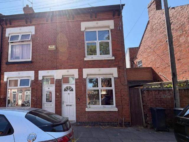 House for sale in Highfields, Old Wharf