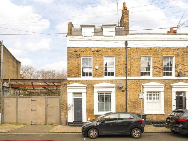 House for sale in Ratcliffe, Limehouse