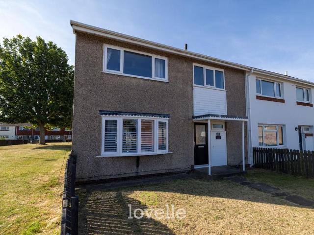 House for sale in The Willows, North East Lincolnshire