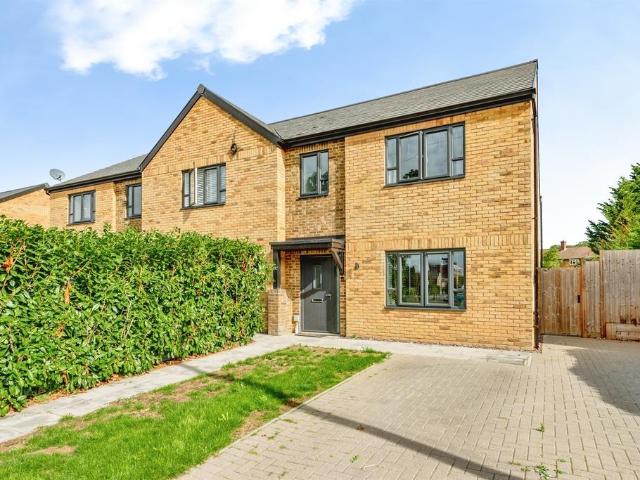 House for sale in Red Hill, Surrey