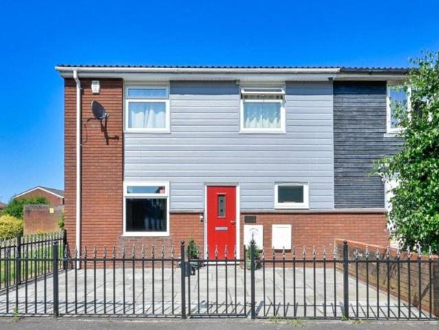 House for sale in Baswich, Staffordshire
