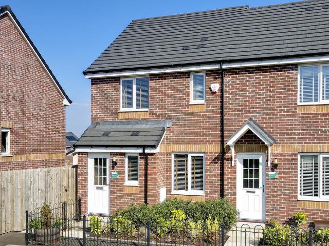 House for sale in Kilwinning, Scotland