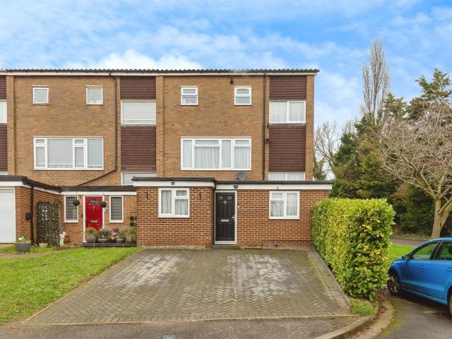 House for sale in Hertford, Colliers End