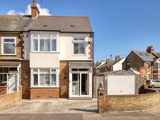 House for sale in Chilton, Acol