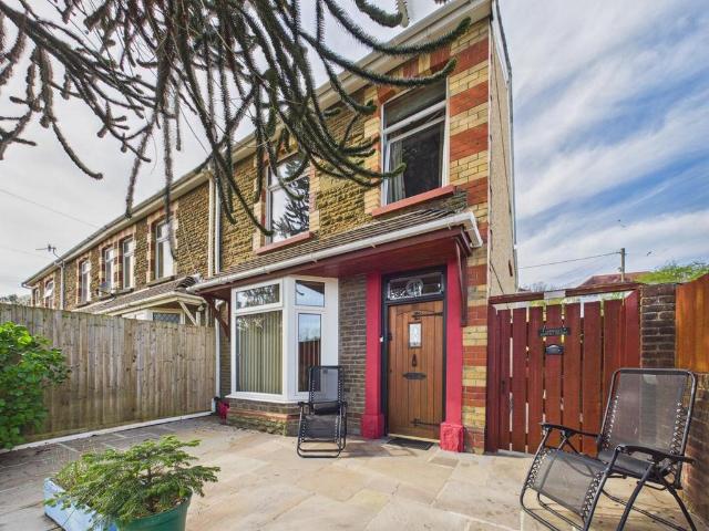 House for sale in Dyffryn Clydach, Neath Abbey