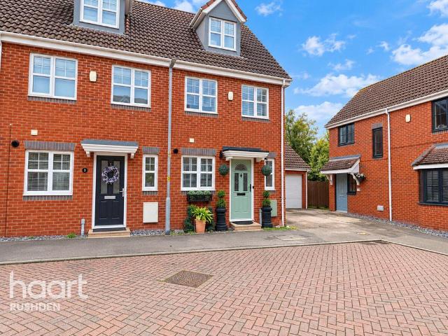 House for sale in Rushden, North Northamptonshire